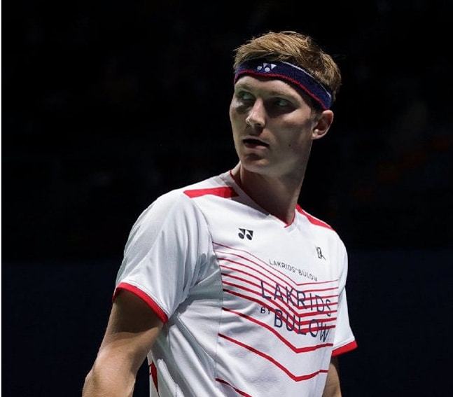 在试图避让 在试图避让