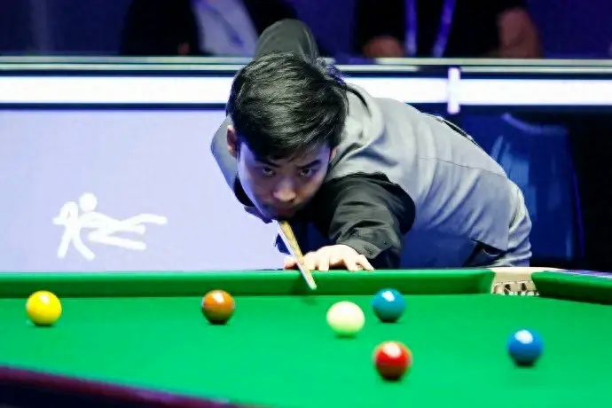 詹姆斯快船之旅倒计时？肖华急出面，湖人经理当面致歉