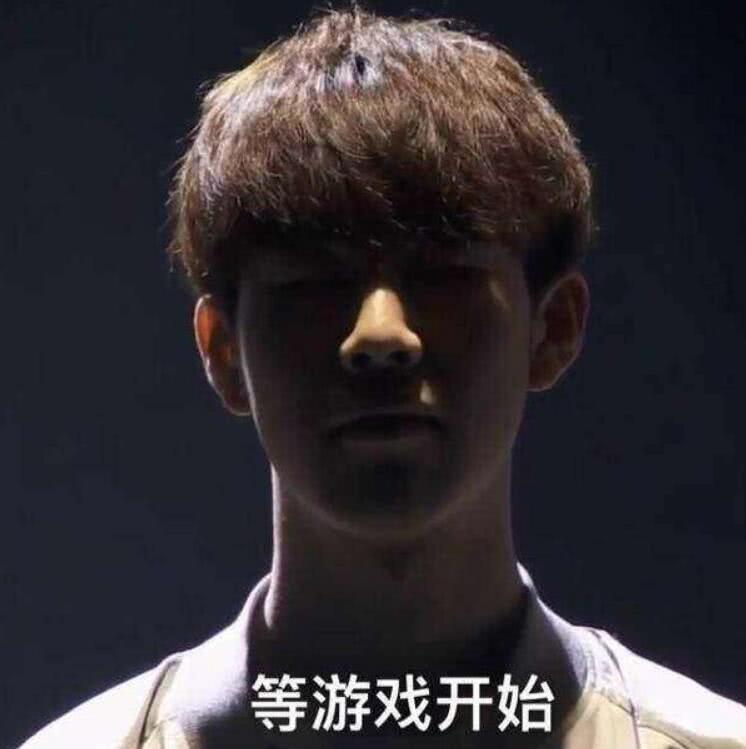 34分钟0-3落后！36岁郑铮苦笑36岁大雷沮丧 替补席黄政宇还在嬉笑.