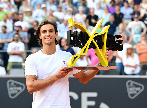 一些专家建 一些专家建